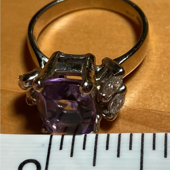 14kt White Gold Diamond Amethyst Ring. Sz 5.5 - Picture 14 of 14